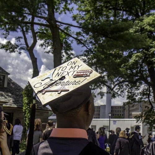 Decorate graduation cap